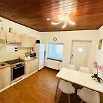 Villa Apartments With Free Parking Prague 5